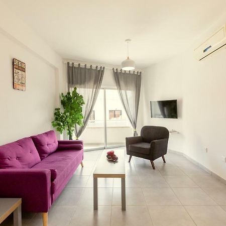 Savvas City Centre Flat Larnaca Buitenkant foto