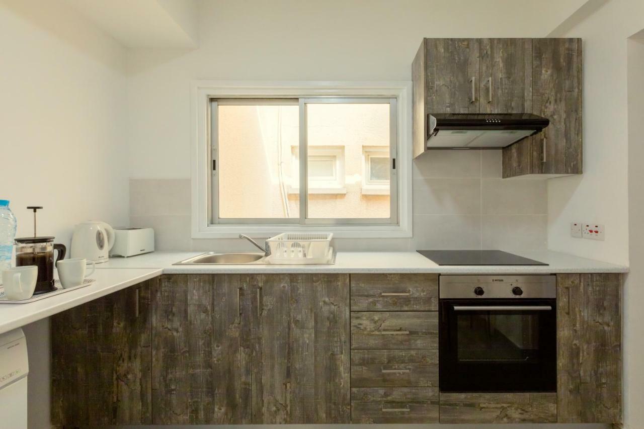 Savvas City Centre Flat Larnaca Buitenkant foto