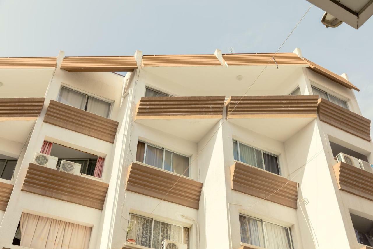 Savvas City Centre Flat Larnaca Buitenkant foto
