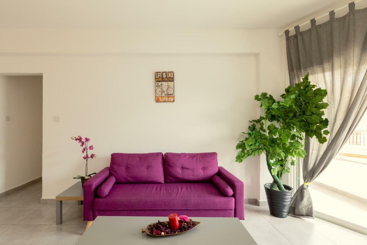 Savvas City Centre Flat Larnaca Buitenkant foto